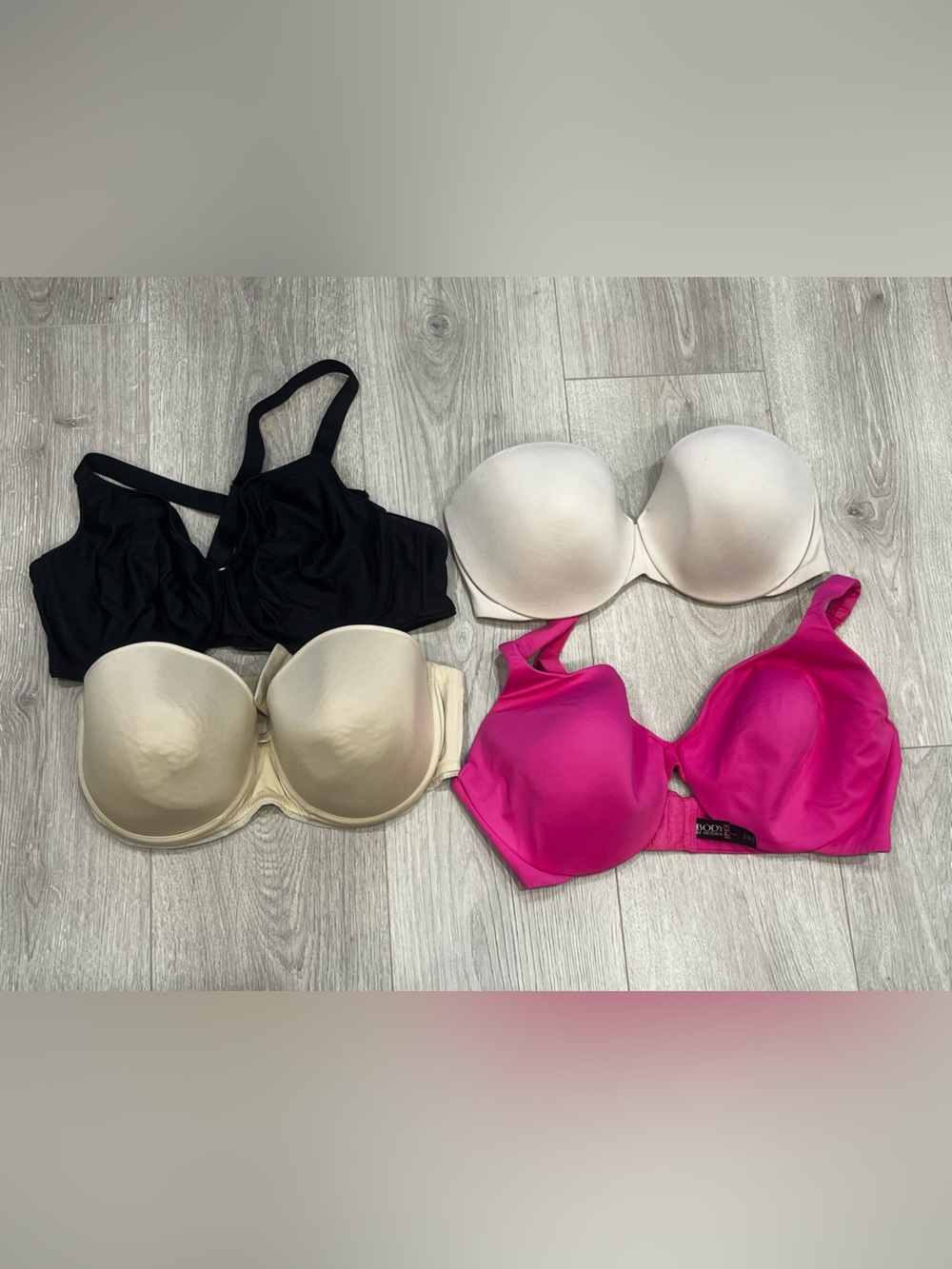 4-Piece Bra Bundle – Chantelle & Victoria’s Secret – NWOT